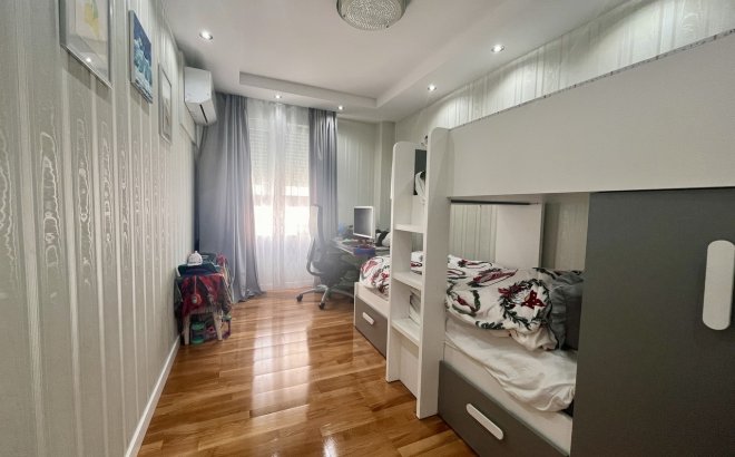 Resale - Apartment -
Torrevieja - Costa Blanca