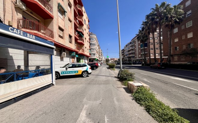 Resale - Apartment -
Torrevieja - Costa Blanca