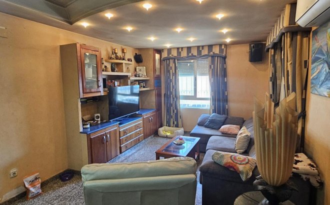 Resale - Penthouse -
Torrevieja - CENTRE