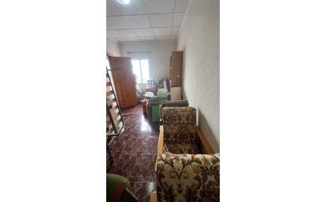 Resale - Town House -
Torrevieja - Estacion De Autobuses