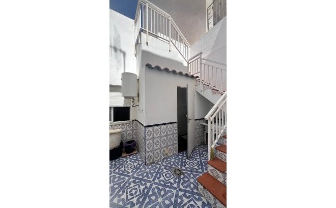 Resale - Town House -
Torrevieja - Estacion De Autobuses