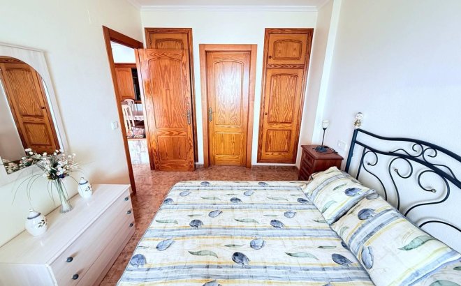 Resale - Apartment -
Torrevieja - La Mata