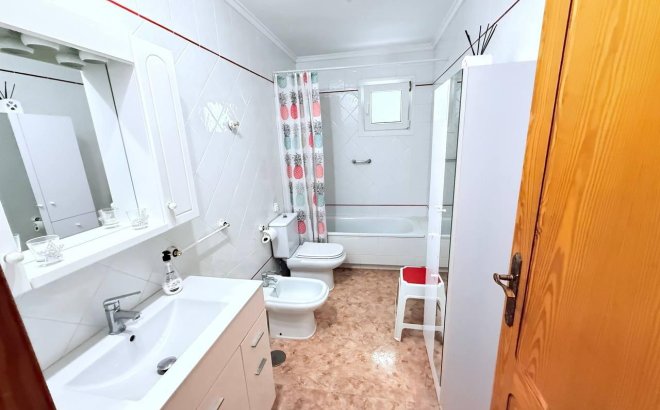 Resale - Apartment -
Torrevieja - La Mata