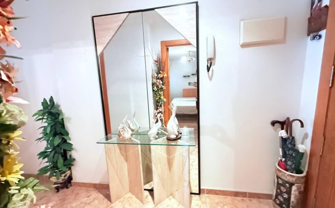 Resale - Apartment -
Torrevieja - La Mata