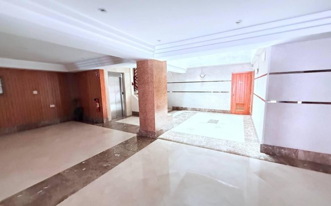 Resale - Apartment -
Torrevieja - La Mata