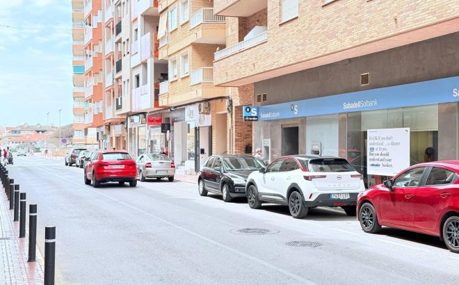 Resale - Apartment -
Torrevieja - La Mata