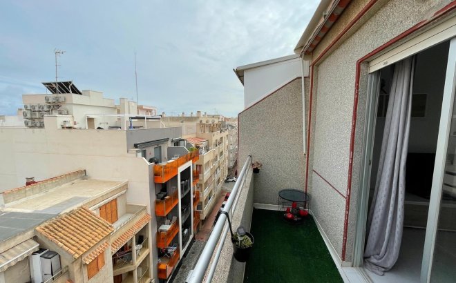 Resale - Penthouse -
Torrevieja - Centro
