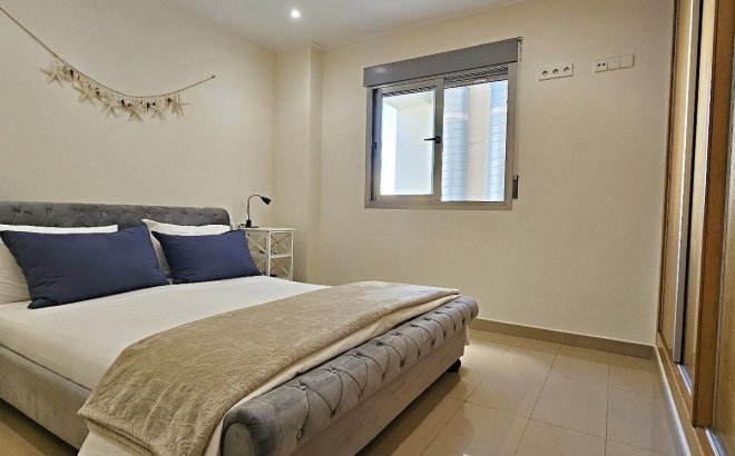 Resale - Apartment -
Torrevieja - Estacion De Autobuses