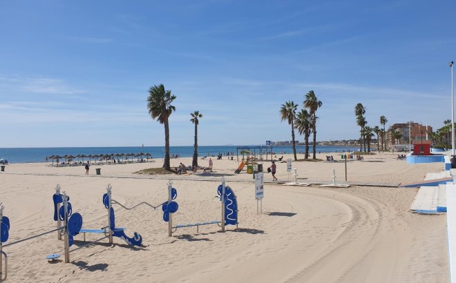 Resale - Apartment -
Torrevieja - Estacion De Autobuses