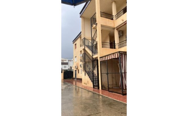 Resale - Apartment -
Torrevieja - Punta Prima