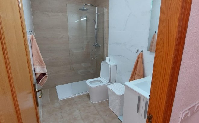 Resale - Apartment -
Torrevieja - Punta Prima