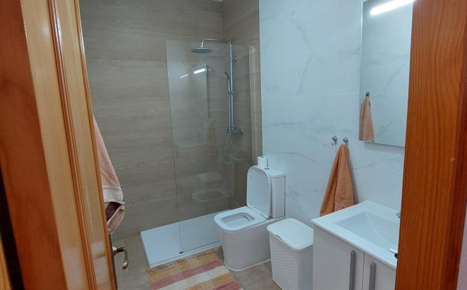 Resale - Apartment -
Torrevieja - Punta Prima