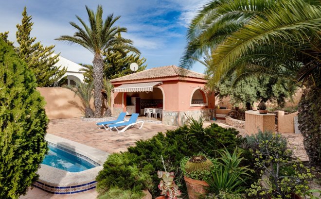 Resale - Villa -
Torrevieja - San Luis