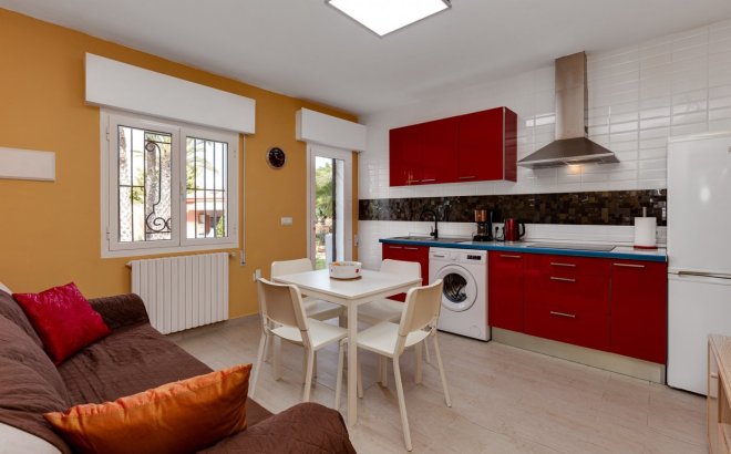 Resale - Villa -
Torrevieja - San Luis