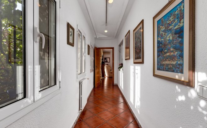 Resale - Villa -
Torrevieja - San Luis