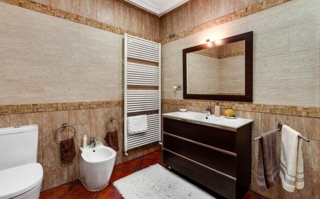 Resale - Villa -
Torrevieja - San Luis