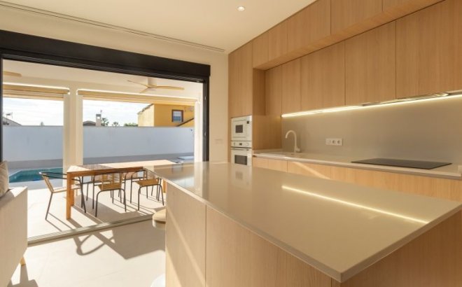 Herverkoop - Villa -
Torrevieja - Costa Blanca