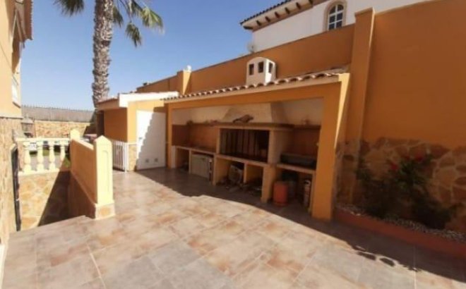 Resale - Villa -
Torrevieja - Aguas Nuevas