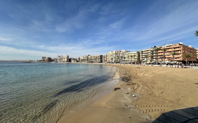 Resale - Apartment -
Torrevieja - Costa Blanca
