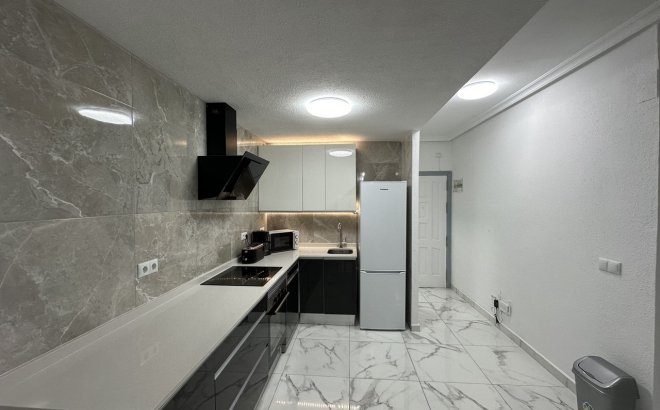 Resale - Apartment -
Torrevieja - Costa Blanca