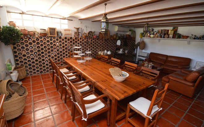 Resale - Villa -
Torrevieja - Costa Blanca