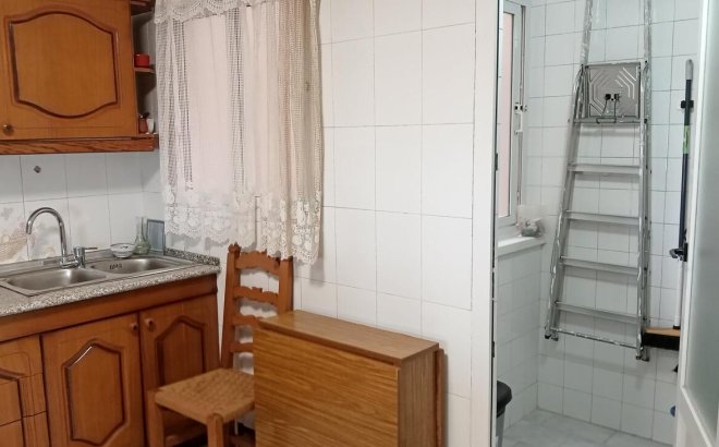 Resale - Apartment -
Torrevieja - PLAYA LOS LOCOS