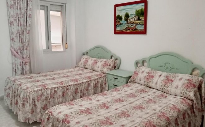 Resale - Apartment -
Torrevieja - PLAYA LOS LOCOS