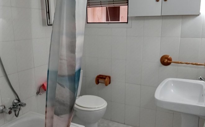 Resale - Apartment -
Torrevieja - PLAYA LOS LOCOS