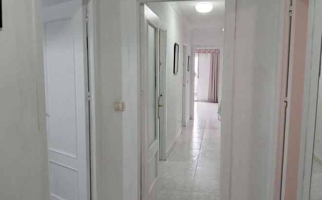 Resale - Apartment -
Torrevieja - PLAYA LOS LOCOS