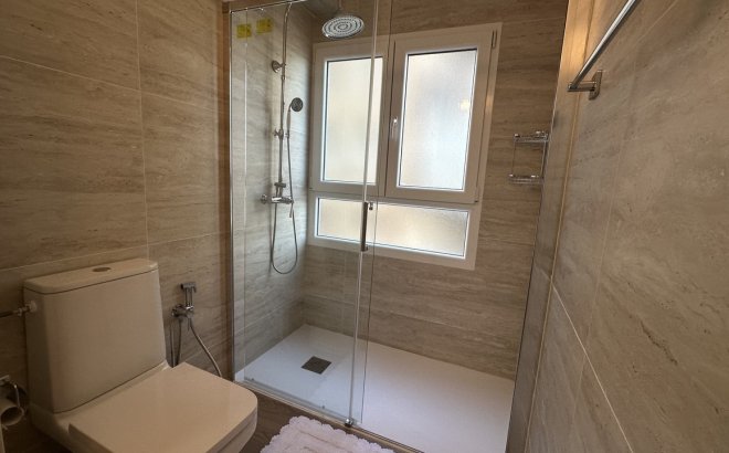 Herverkoop - Appartement -
Torrevieja - Costa Blanca