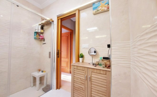 Revente - Town House -
Torrevieja