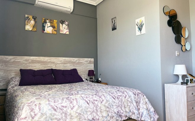 Revente - Town House -
Torrevieja