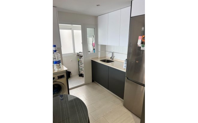 Revente - Appartement -
Torrevieja - Playa del Cura