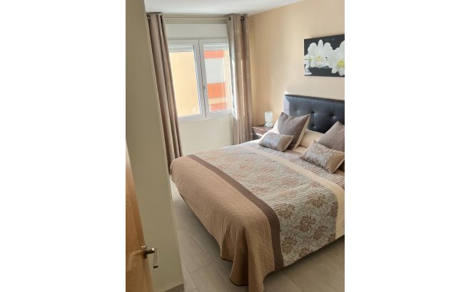 Revente - Appartement -
Torrevieja - Playa del Cura
