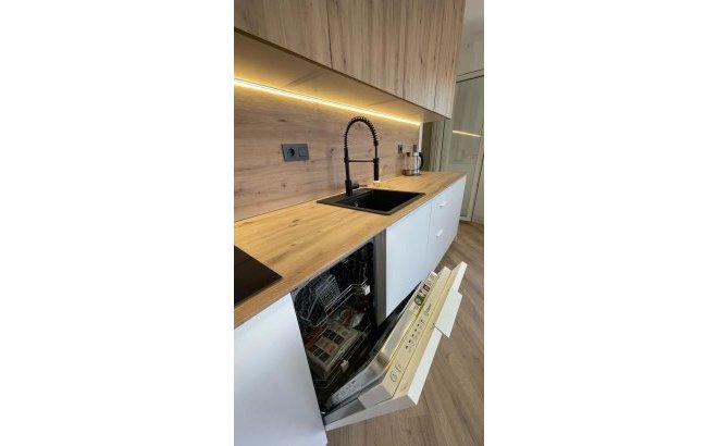 Resale - Apartment -
Torrevieja - PARQUE DE LAS NACIONES