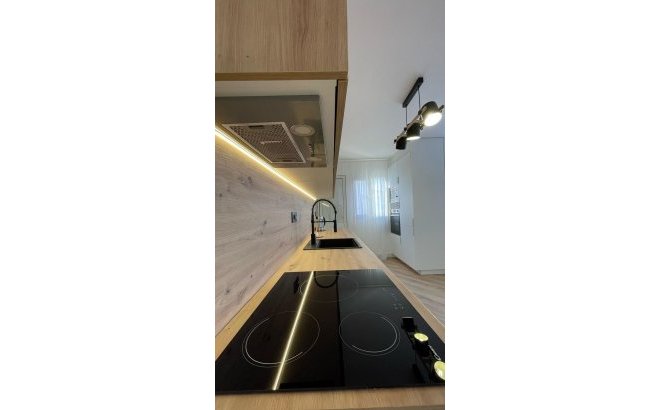 Resale - Apartment -
Torrevieja - PARQUE DE LAS NACIONES