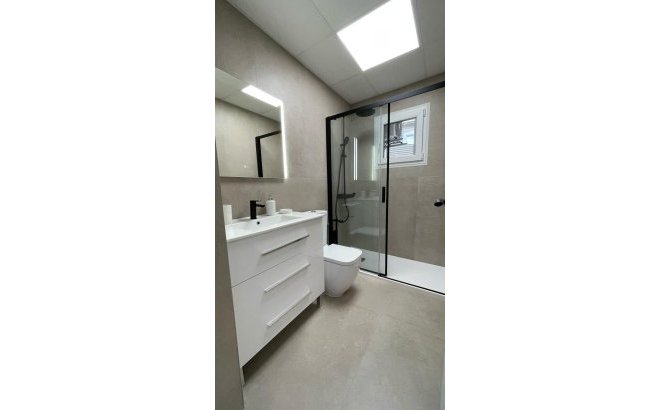 Resale - Apartment -
Torrevieja - PARQUE DE LAS NACIONES