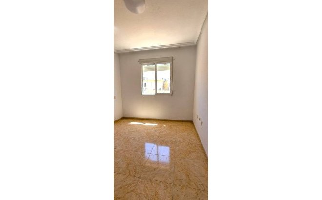 Resale - Penthouse -
Torrevieja - Playa de los Locos