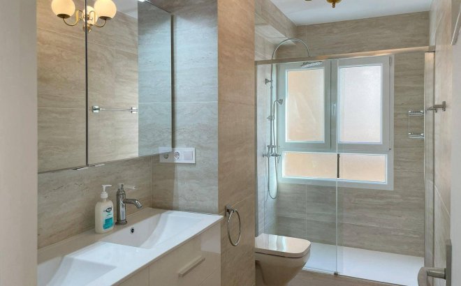 Resale - Apartment -
Torrevieja - Centro