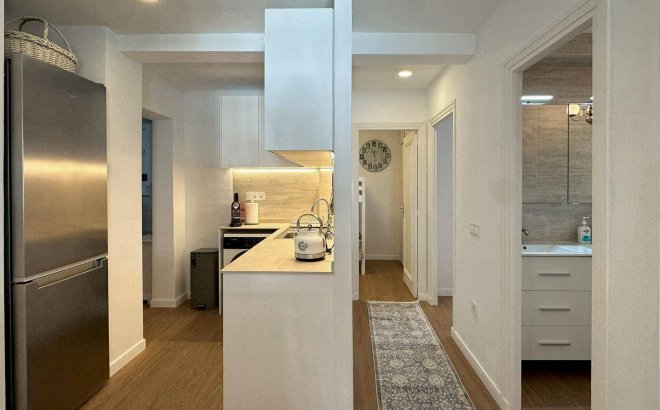 Resale - Apartment -
Torrevieja - Centro