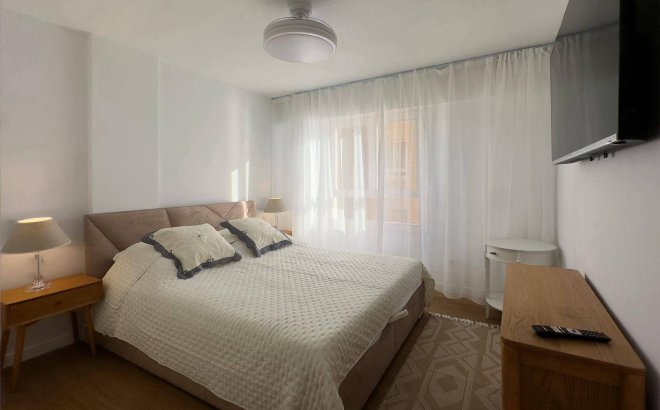Resale - Apartment -
Torrevieja - Centro