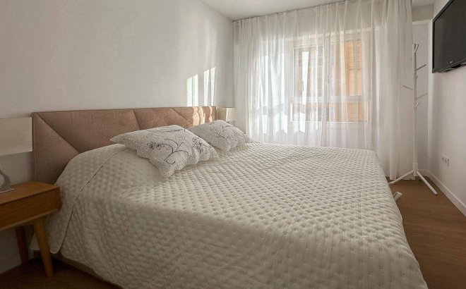 Resale - Apartment -
Torrevieja - Centro