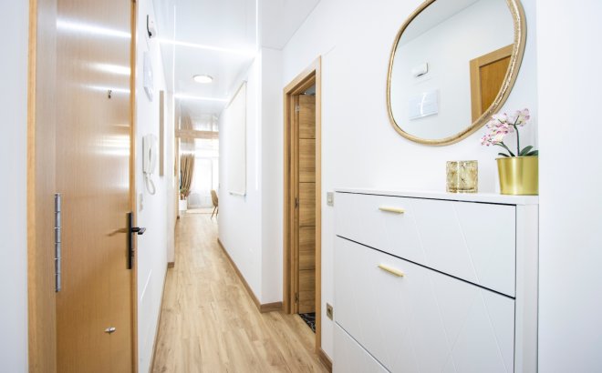 Resale - Apartment -
Torrevieja - Costa Blanca