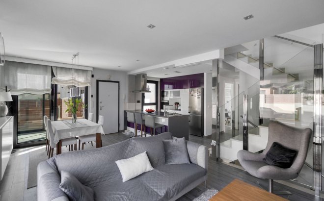 Resale - Villa -
Torrevieja - Aguas Nuevas 2