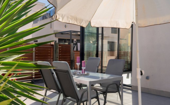 Resale - Villa -
Torrevieja - Aguas Nuevas 2