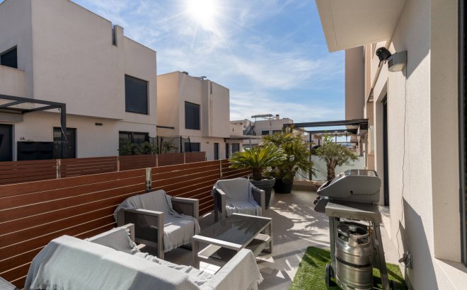 Resale - Villa -
Torrevieja - Aguas Nuevas 2