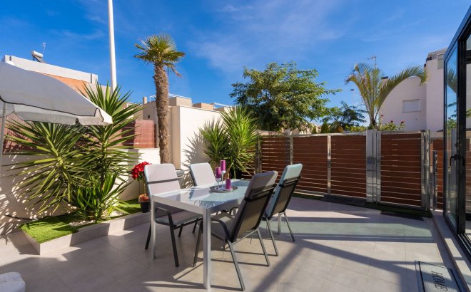 Resale - Villa -
Torrevieja - Aguas Nuevas 2