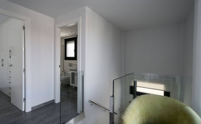 Resale - Villa -
Torrevieja - Aguas Nuevas 2