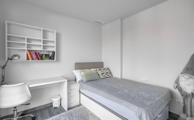 Resale - Villa -
Torrevieja - Aguas Nuevas 2