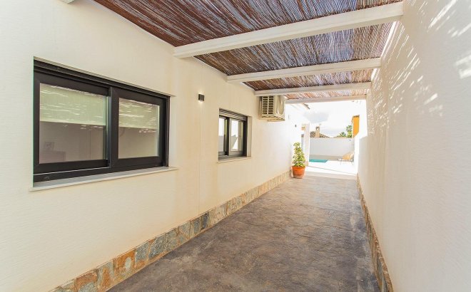 Resale - Town House -
Torrevieja - La Siesta